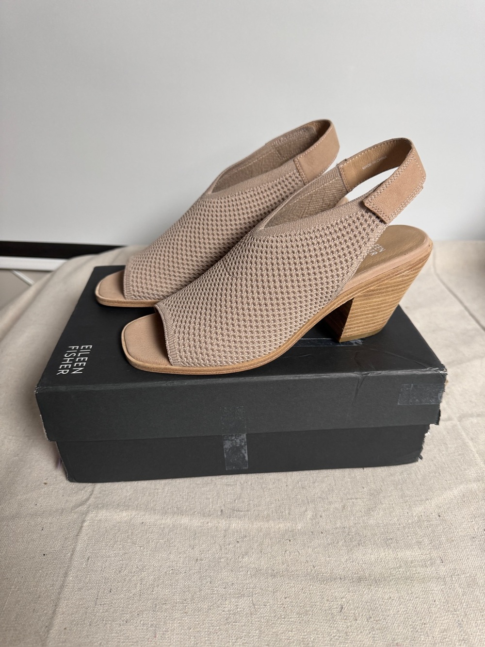 NIB Eileen Fisher Size 9 Women’s Avil Sandals, Blush Beige Tan Slingback Shoes